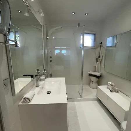 Brand New 2 Bedroom In Sea View Terrasse & Parking - Benakey * Villeneuve-Loubet