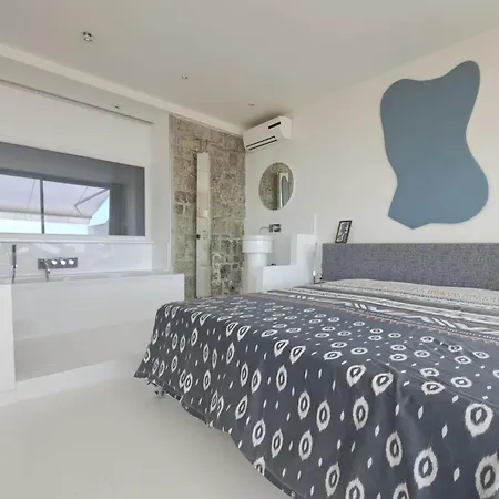 Holiday home Brand New 2 Bedroom In Sea View Terrasse & Parking - Benakey *